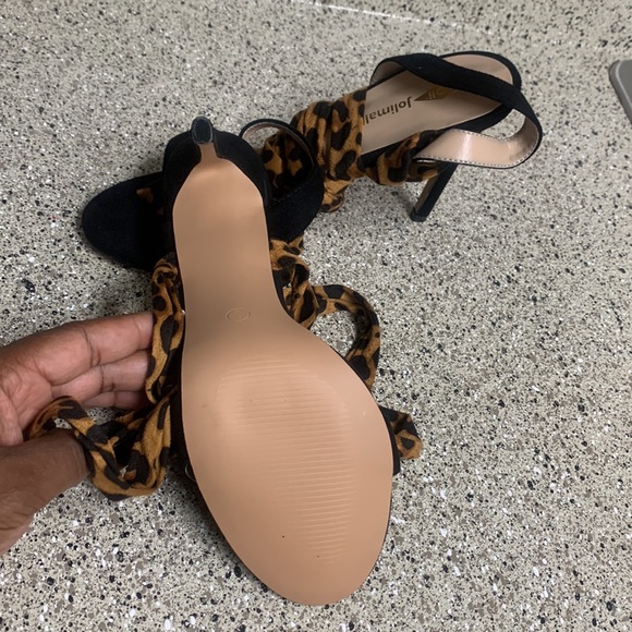 Lace up black and leopard sandal. - Picture 3 of 4